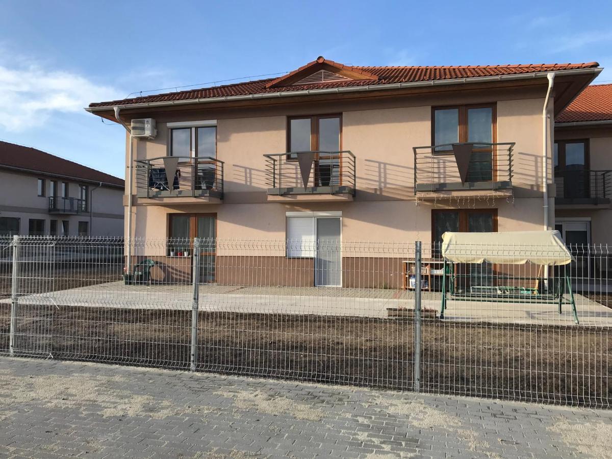Relax Apartman Veresegyház Εξωτερικό φωτογραφία